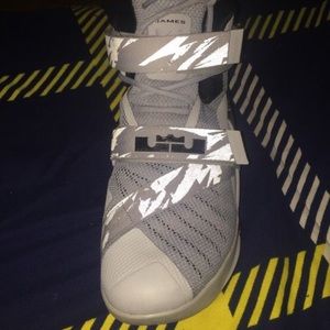 Lebron Soldier 9s